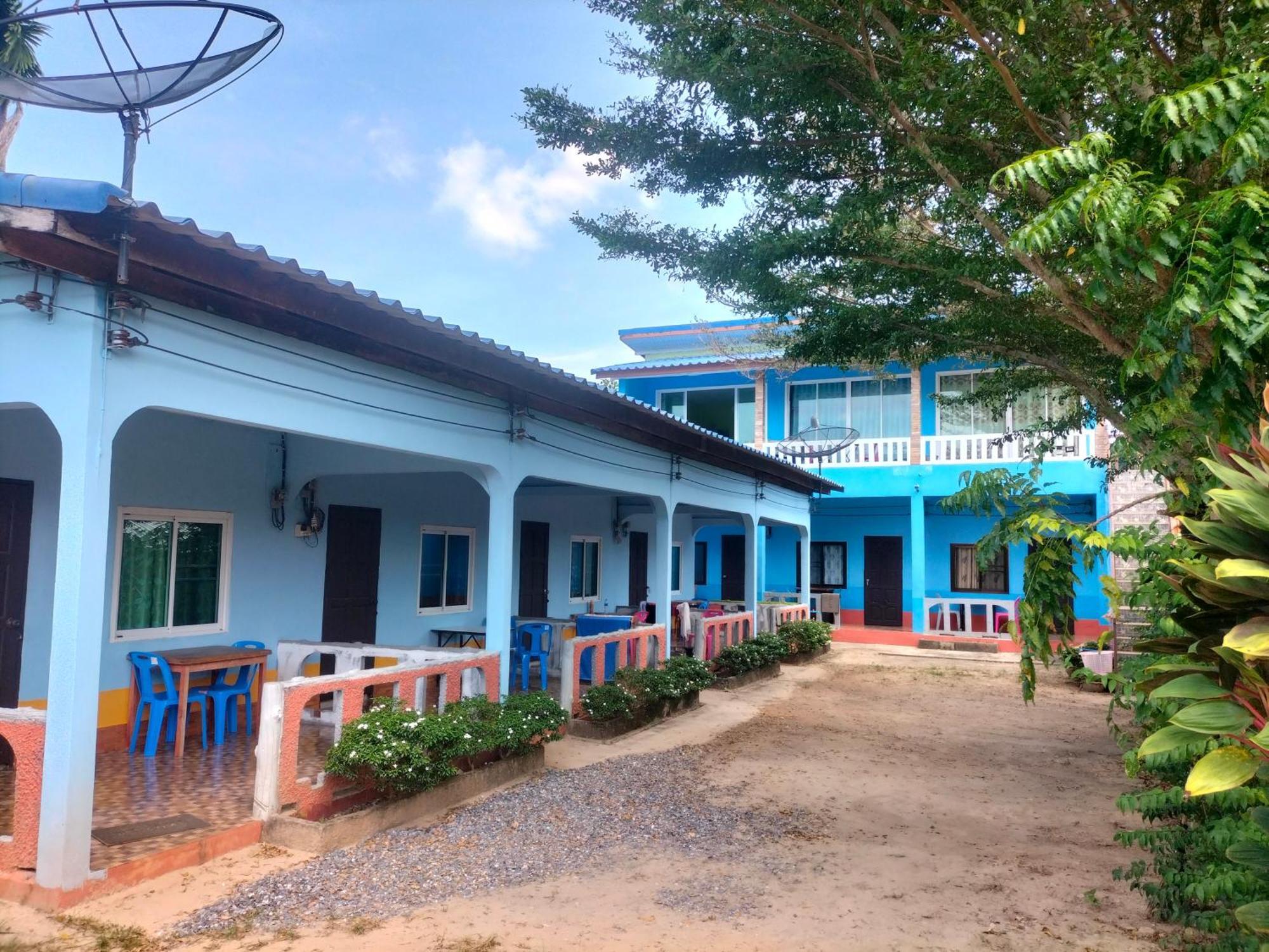 Lanta Blue House Hotel Koh Lanta Exterior photo